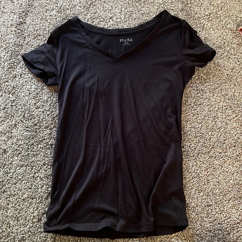 XS plain black v-neck